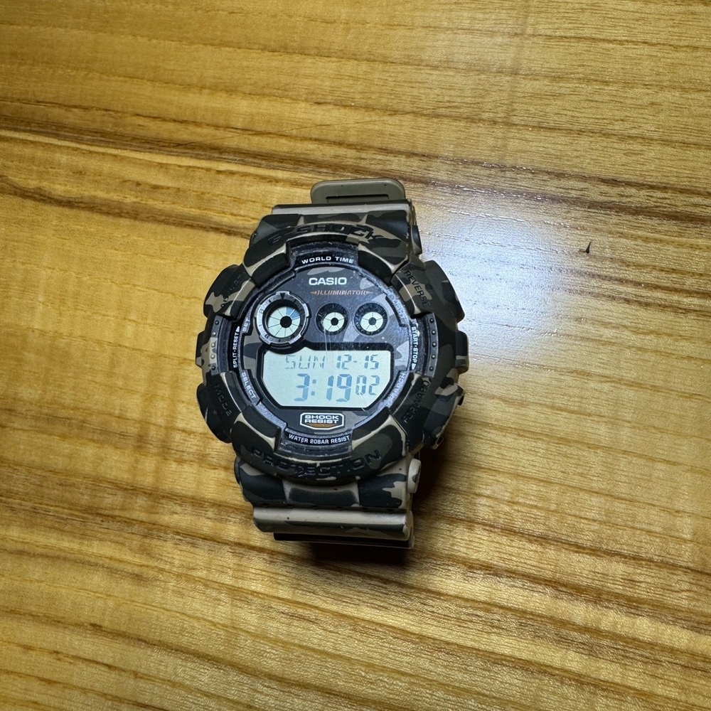 Lot of (6) Casio GShocks - Picture 2 of 7